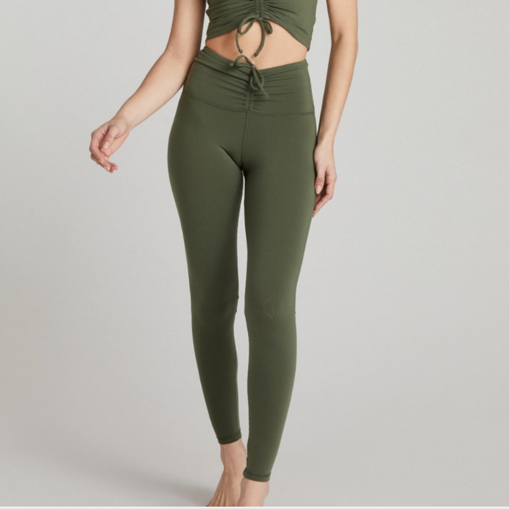NWT Strut This! Lovers ankle cedar medium SEE DESCRIPTION